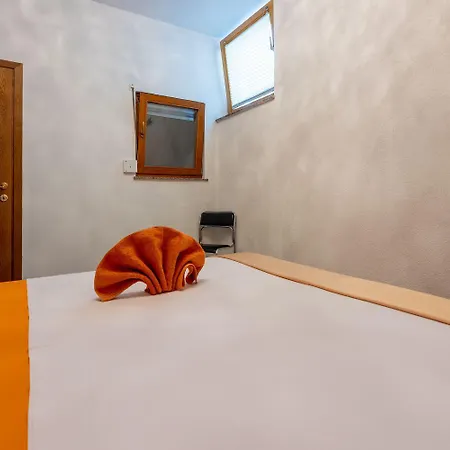 Strandnahe Ferienwohnung Mit Meerblick, Pool *