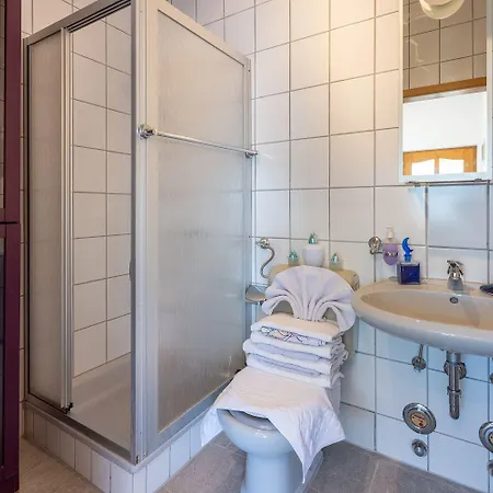 Strandnahe Ferienwohnung Mit Meerblick, Pool *
